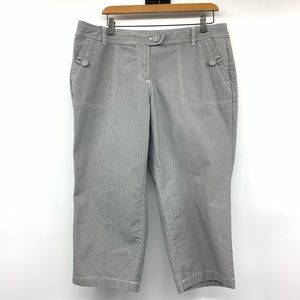 LIZ CLAIBORNE STRETCH Pinstripes Capris